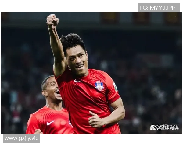 中超联赛激战正酣 各队备战新赛季目标明确 拼搏奋进争夺顶级荣耀 中超联赛激战正酣 各队备战新赛季目标明确 拼搏奋进争夺顶级荣耀